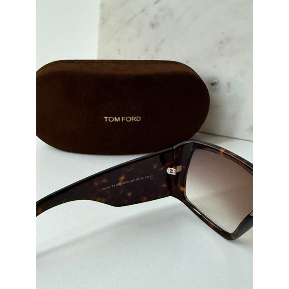NEW Tom Ford Raven FT1036 Sunglasses in Brown Havana - Picture 8 of 9